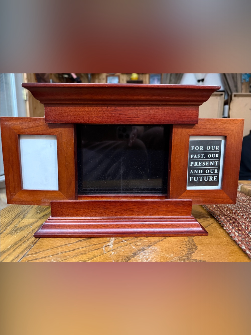 Vintage Wooden Sliding Shutter 3-Photo Frame Tabletop Mantel Decor
